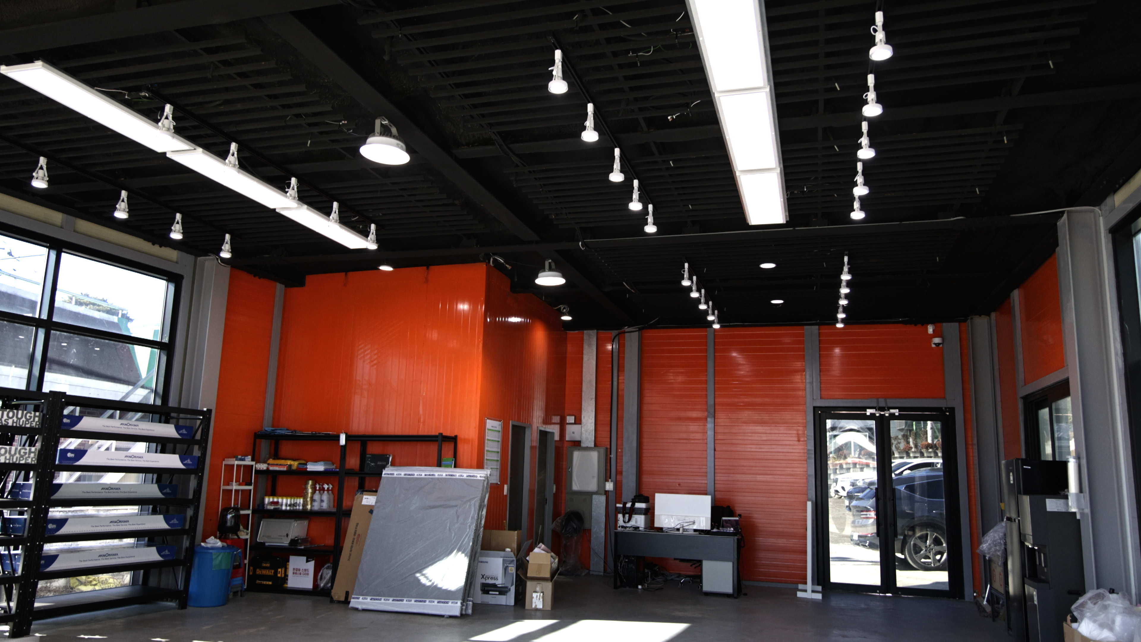 대전 스카이썬팅 F1612 평판재단기 설치 완료 첨부파일 : 1767839256_3.jpg