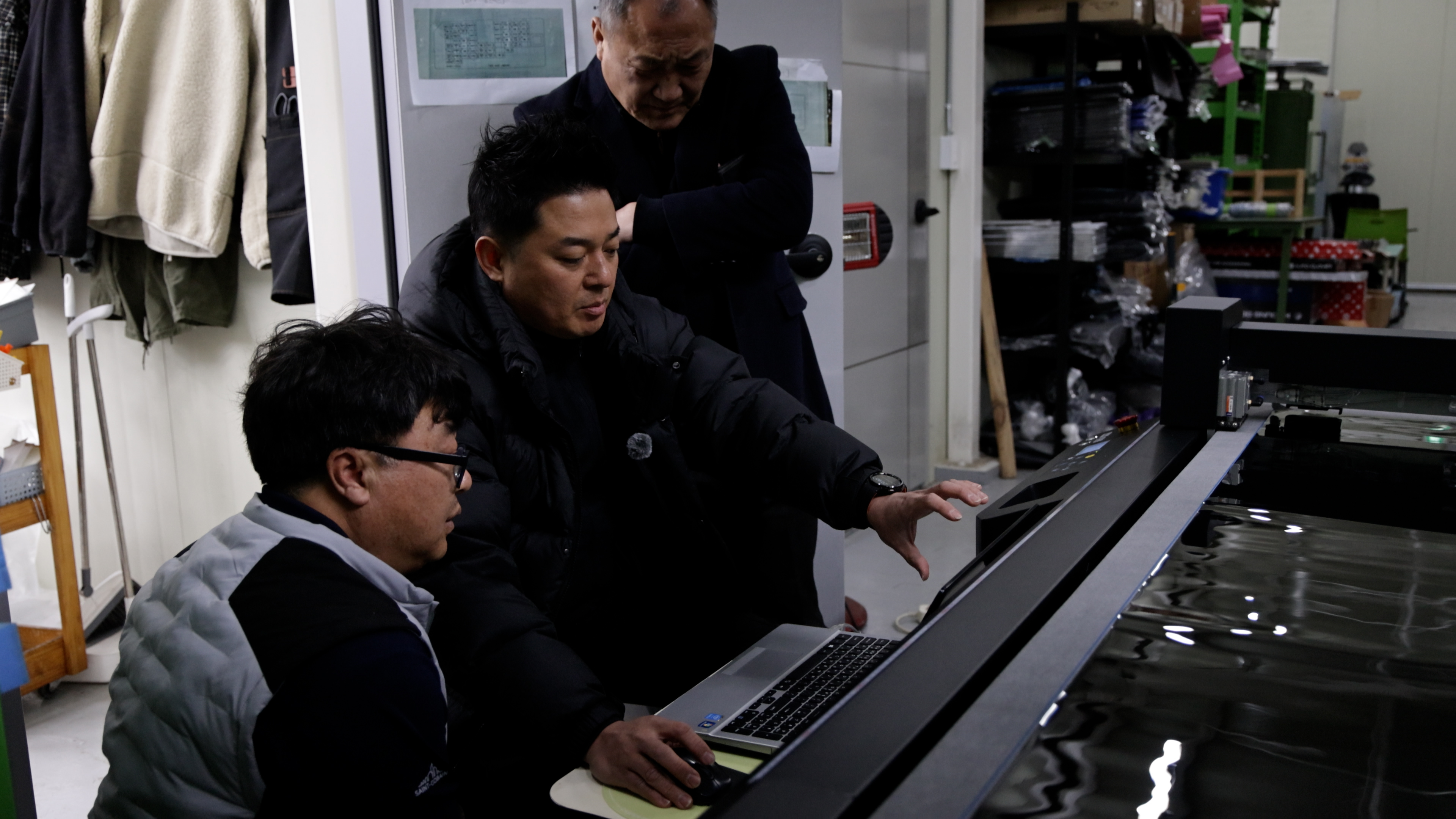 260128 군산 매일카 F1612 평판 재단기 설치 첨부파일 : 1772769583_7.jpg