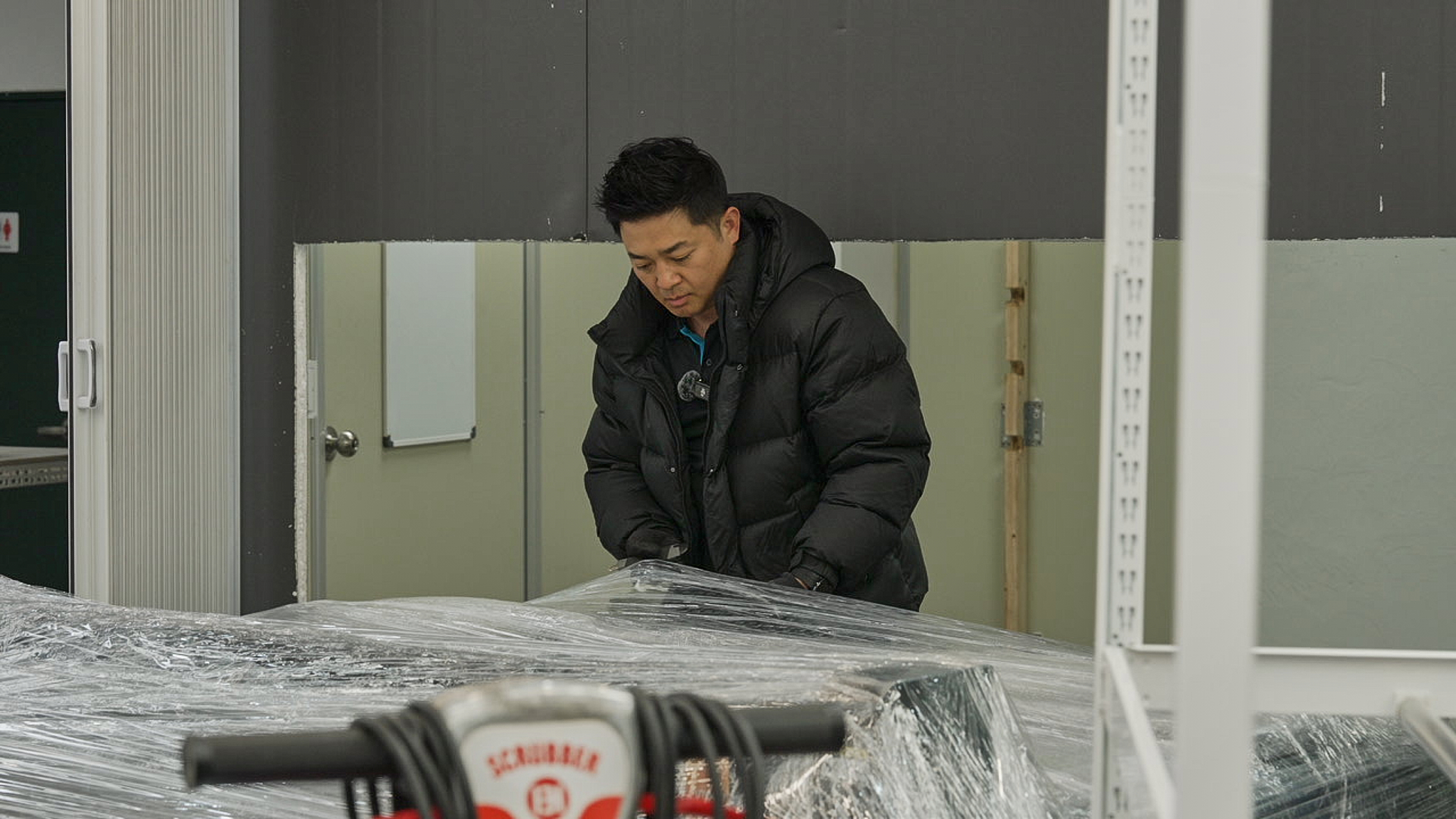 260206 인천 뉴본 F1612 평판재단기 설치 첨부파일 : 1772770936_8.jpg