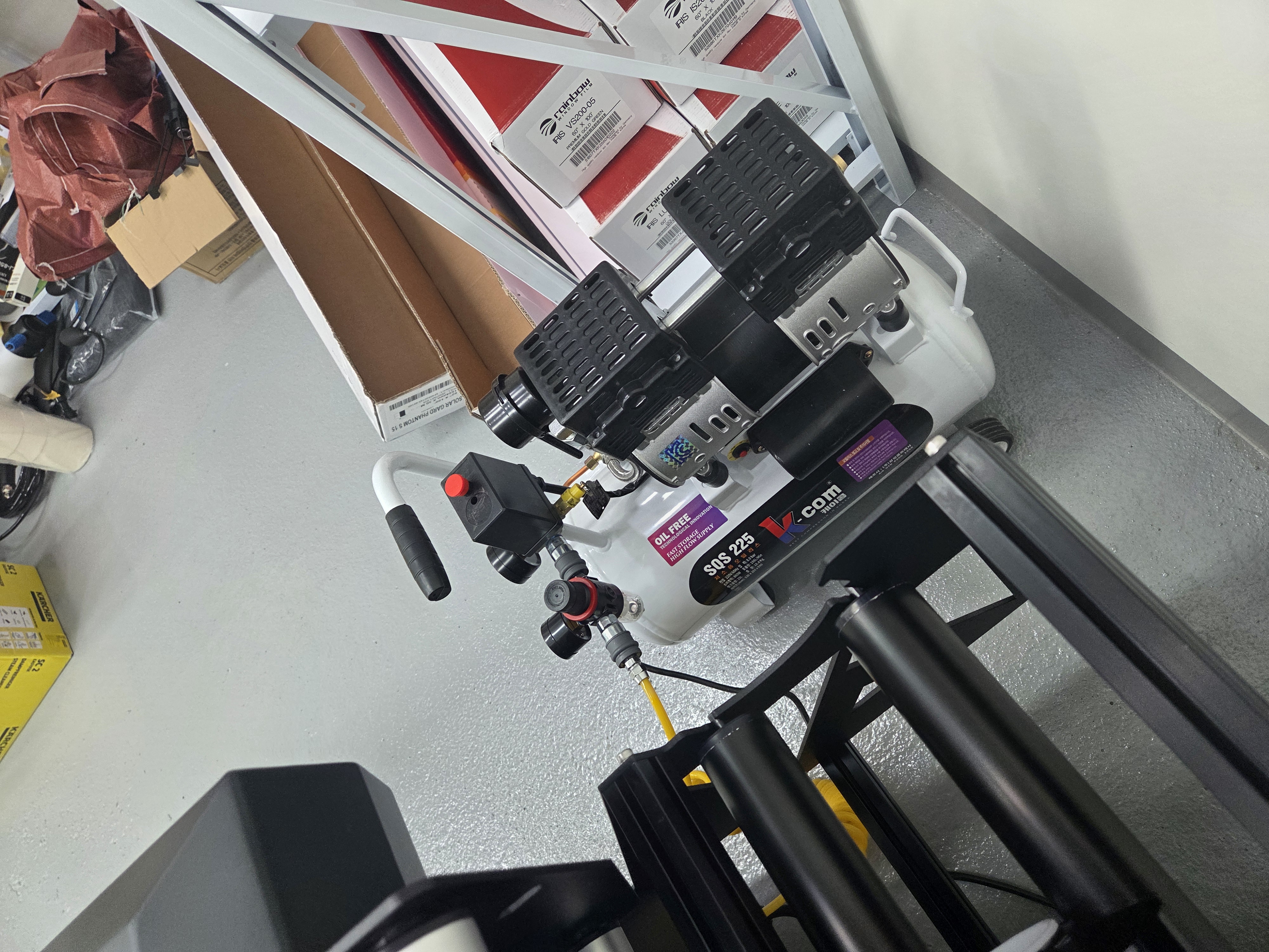 260211 경주 디오팩토리 F1612 평판재단기 설치 첨부파일 : 1772771137_6.jpg