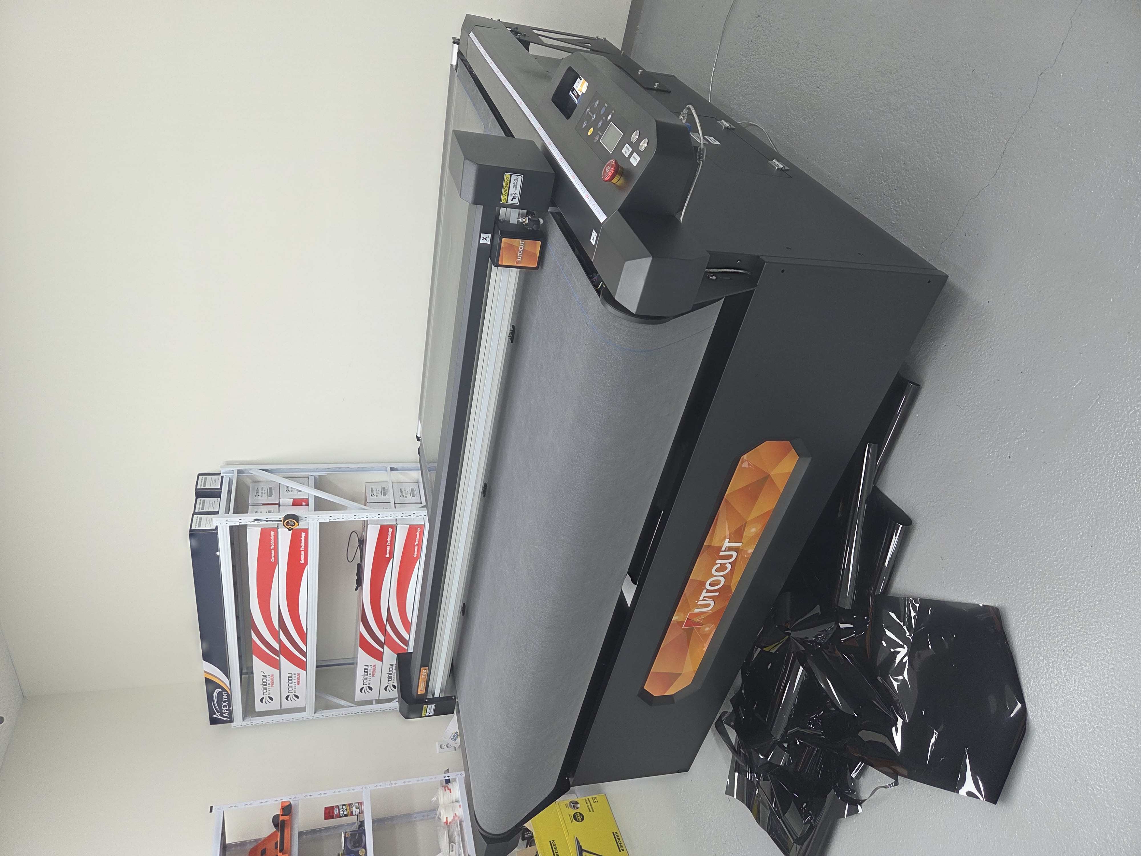 260211 경주 디오팩토리 F1612 평판재단기 설치 첨부파일 : 1772771137_8.jpg