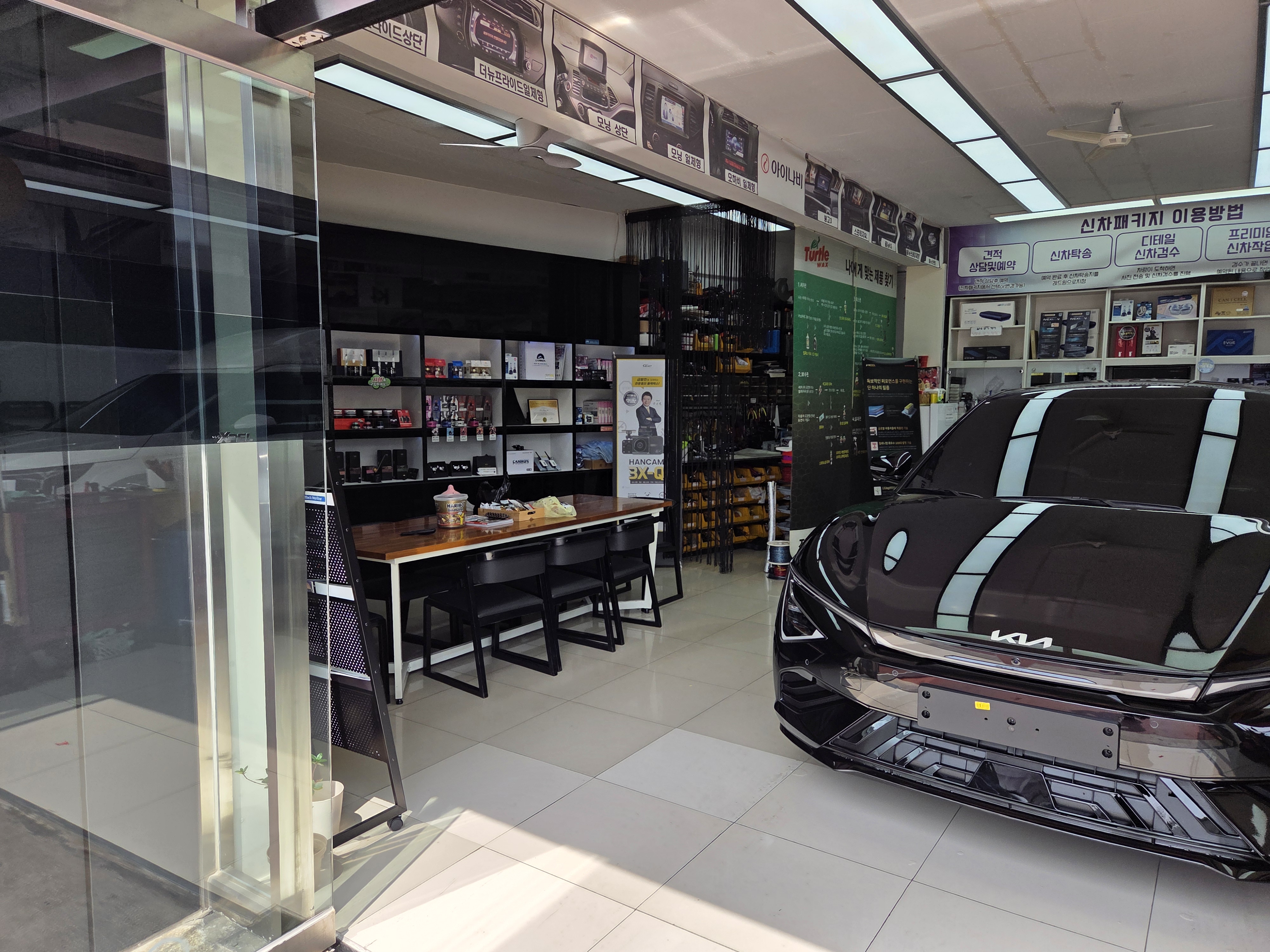 인천 레드원사운드 F1612 평판재단기 설치 첨부파일 : 1775700776.jpg