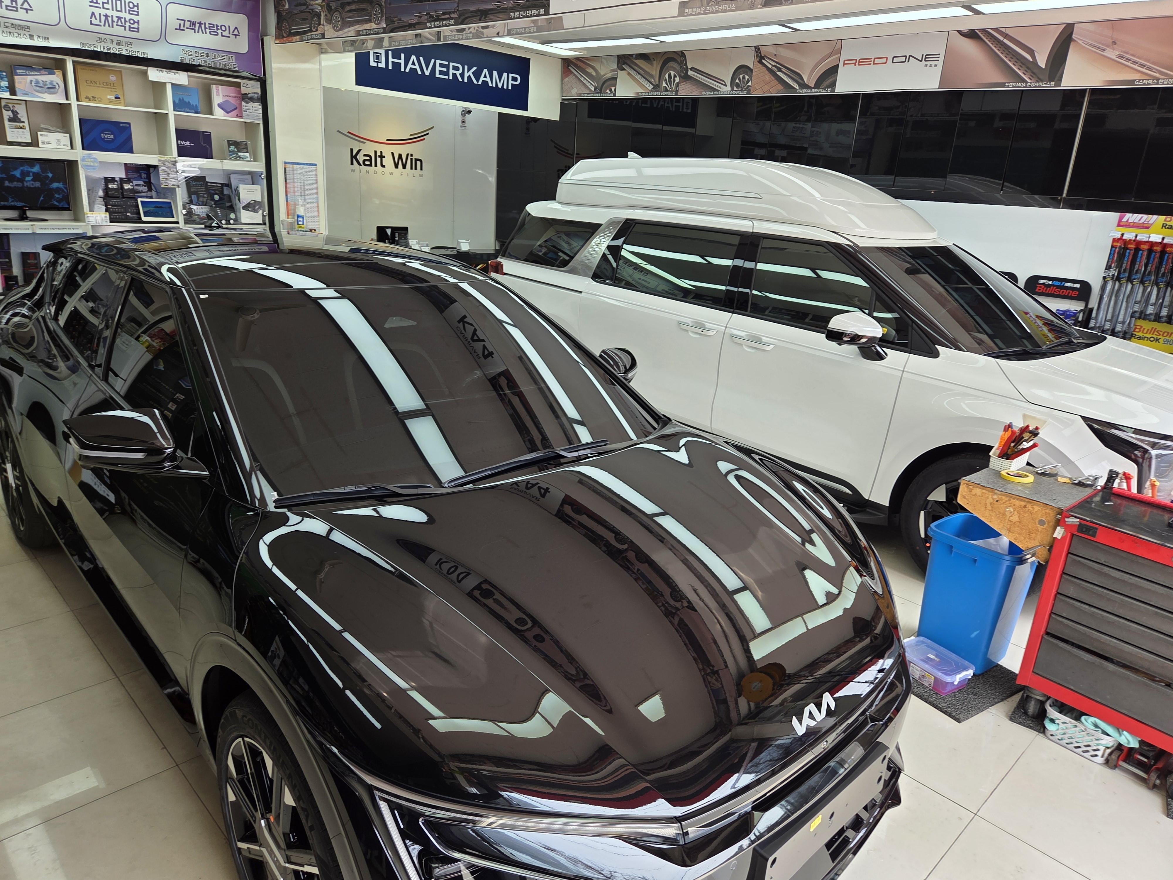 인천 레드원사운드 F1612 평판재단기 설치 첨부파일 : 1775700776_1.jpg