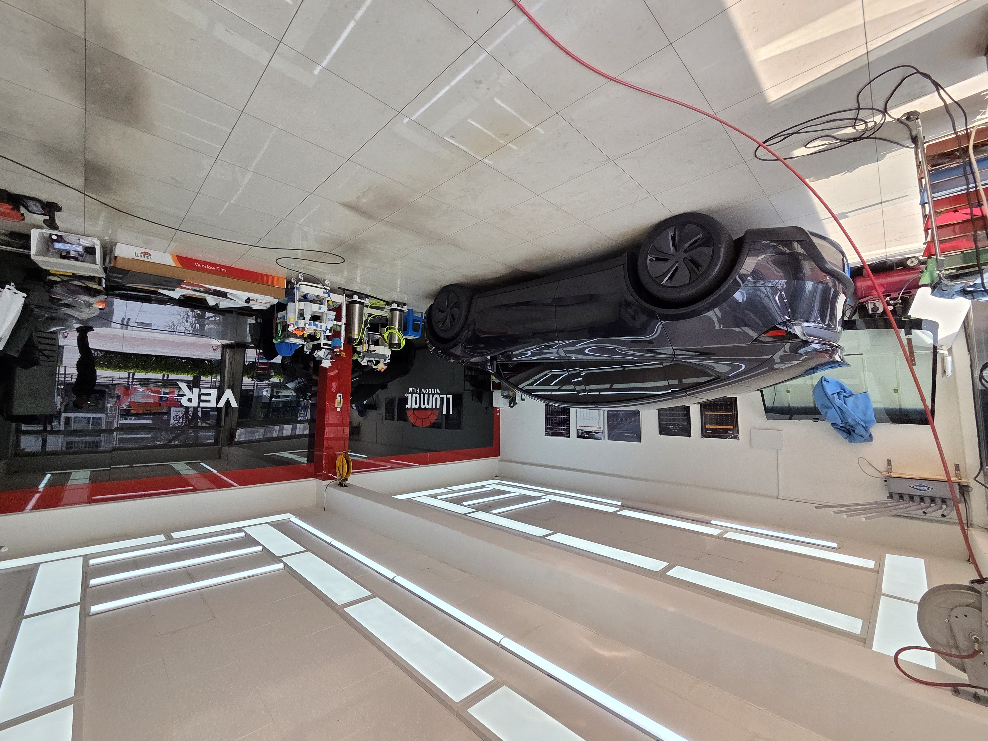 인천 레드원사운드 F1612 평판재단기 설치 첨부파일 : 1775700776_2.jpg