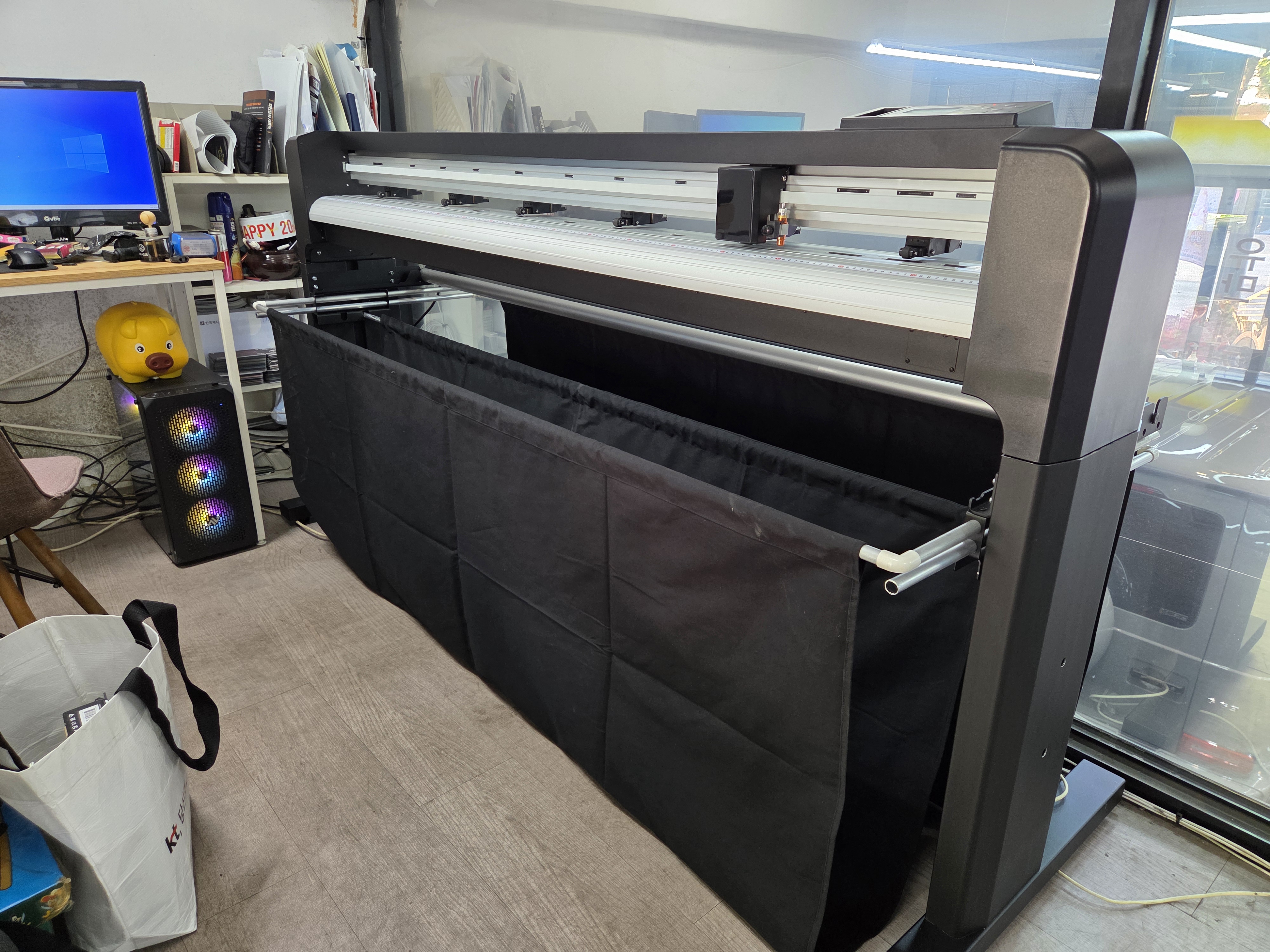 인천 맥스랩 PPF 재단기 설치 첨부파일 : 1777439148_4.jpg